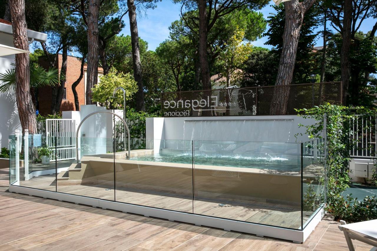 Aparthotel Elegance Riccione Extérieur photo