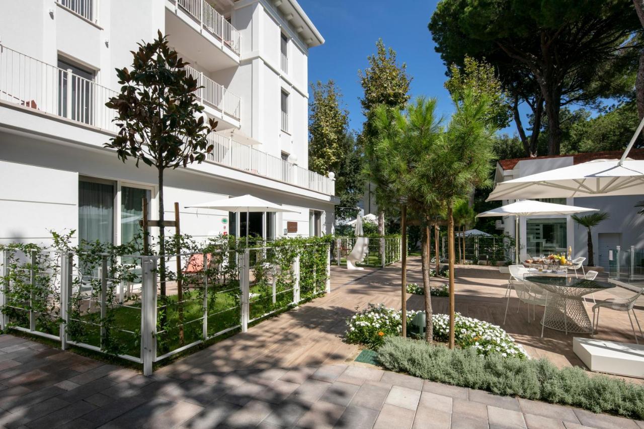Aparthotel Elegance Riccione Extérieur photo